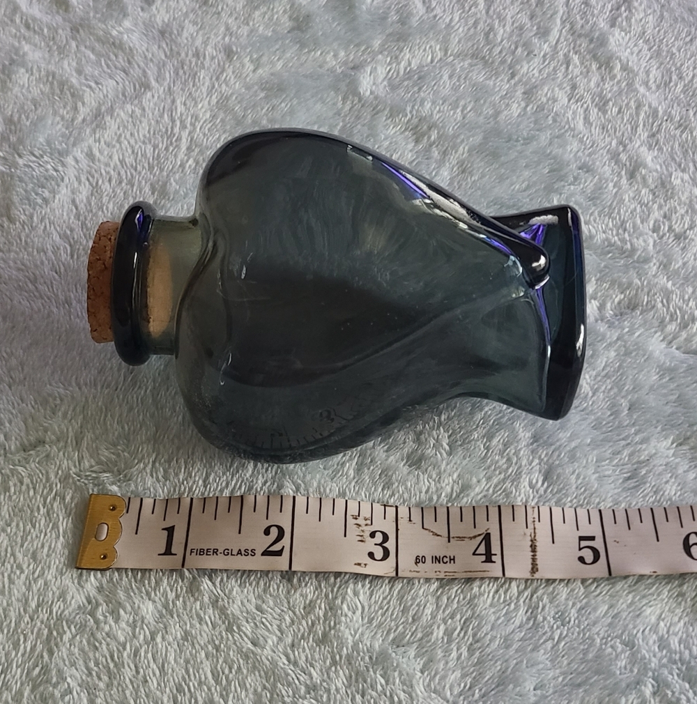 Vintage Heart-Shaped Glass Bottle with Cork - Smoky Blue - Picture 8 of 12